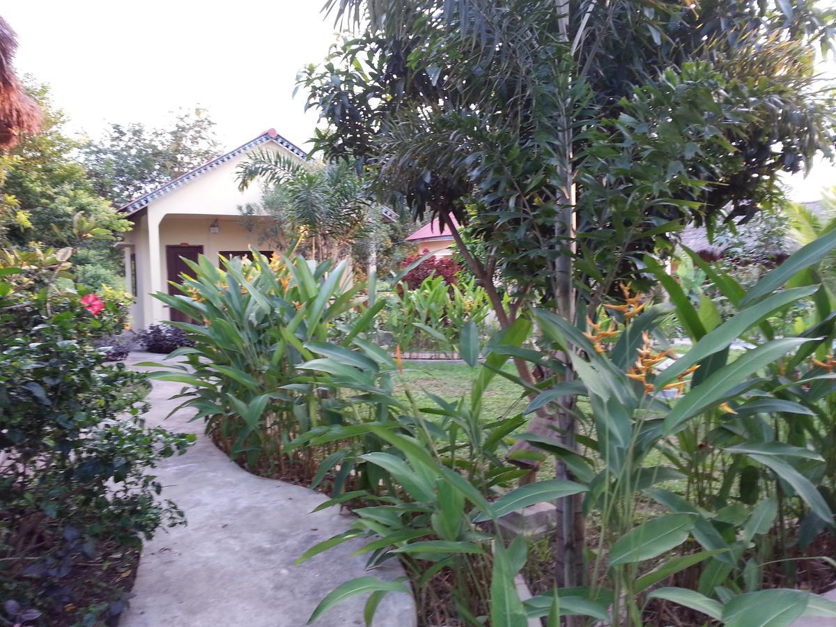 Bird Of Paradise Bungalows Kep Ngoại thất bức ảnh