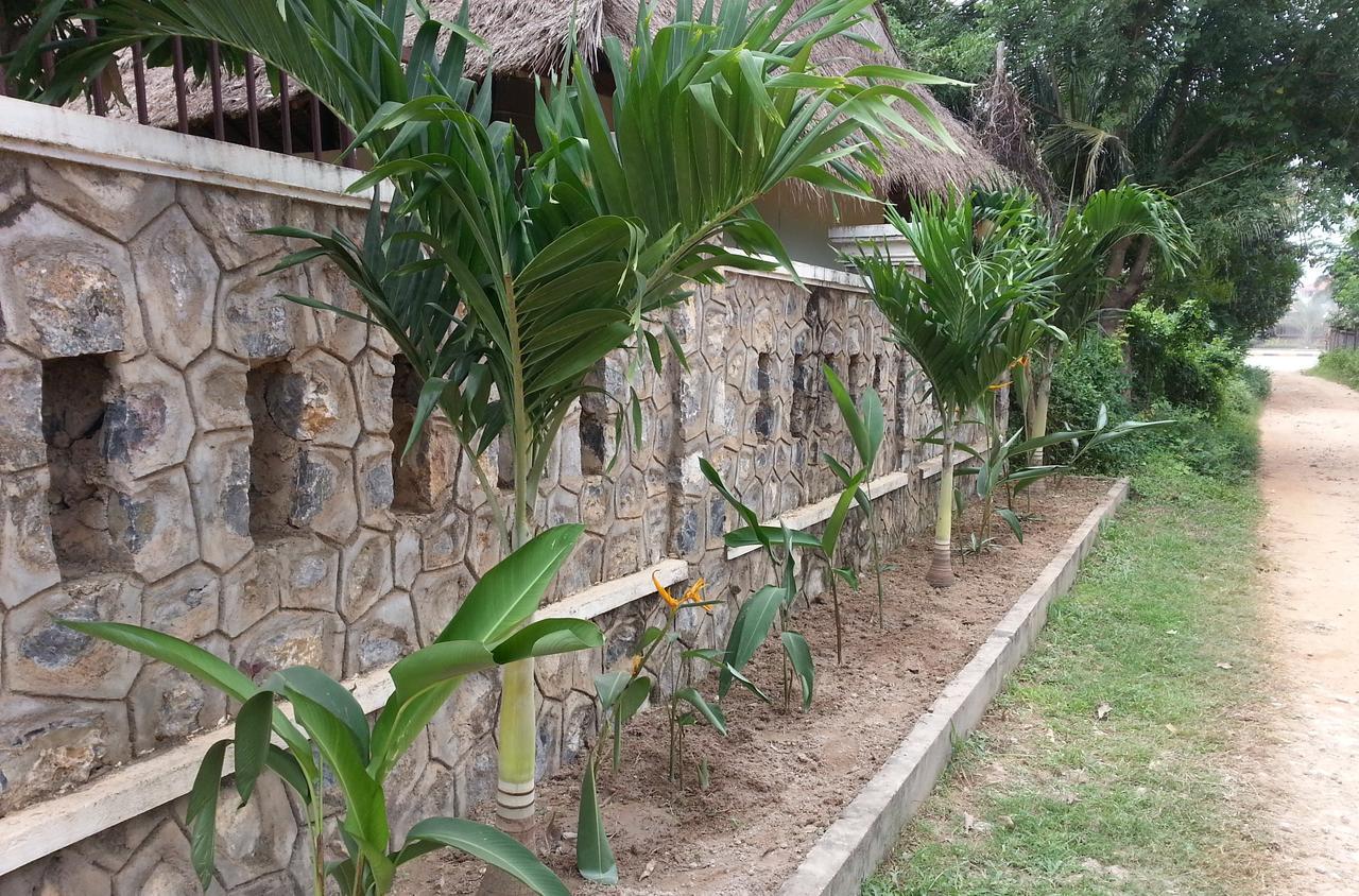 Bird Of Paradise Bungalows Kep Ngoại thất bức ảnh